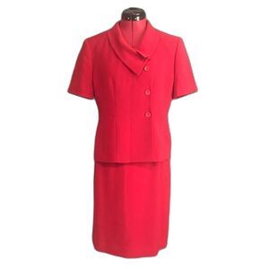 Le Suit Skirt Suit Women's Petite Size 6P Red 2-Piece Set Skirt & Blazer